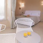 شقة فندقية & Mirabel 3*
