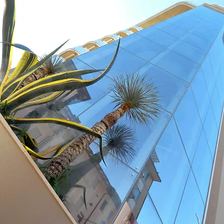 Ξενοδοχείο με διαμερίσματα & Mirabel Γκράντο