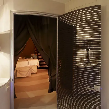 Ξενοδοχείο με διαμερίσματα & Mirabel Γκράντο