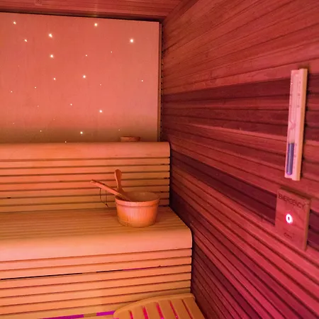 & Mirabel Γκράντο