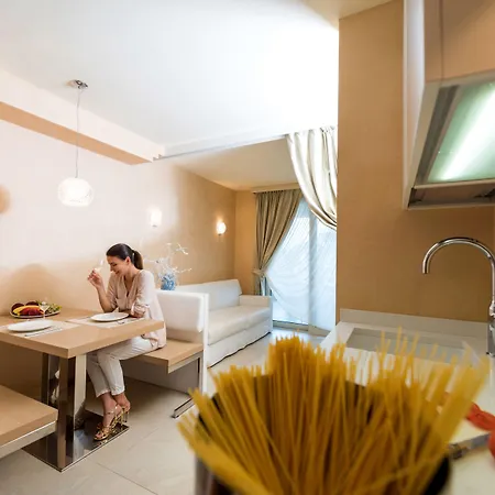 & Mirabel Apart-hotel 3*