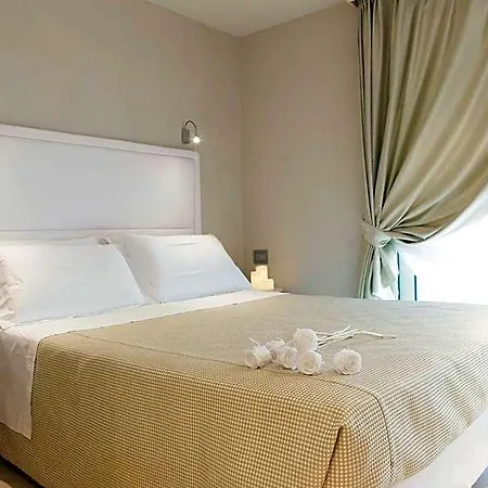 & Mirabel Apart-hotel 3*