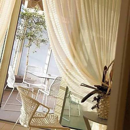 & Mirabel Apart-hotel 3*