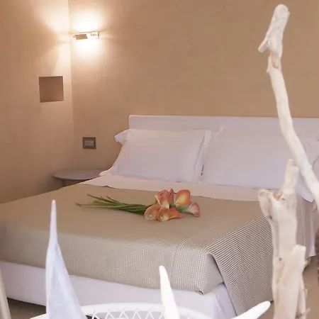 Aparthotel & Mirabel