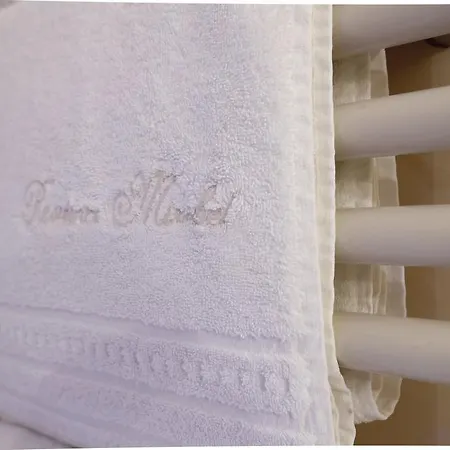 & Mirabel Γκράντο