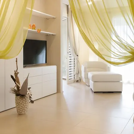 Ξενοδοχείο με διαμερίσματα & Mirabel Γκράντο