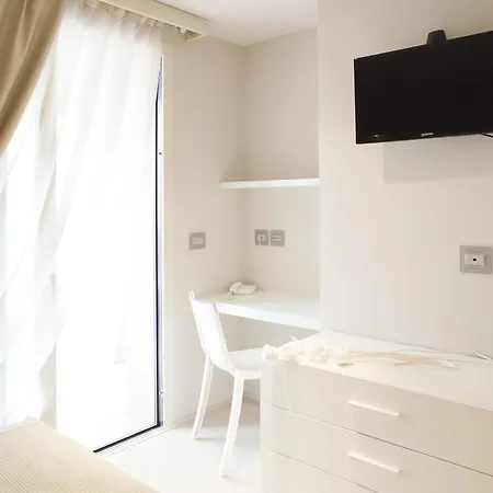 Apart-hotel & Mirabel 3*