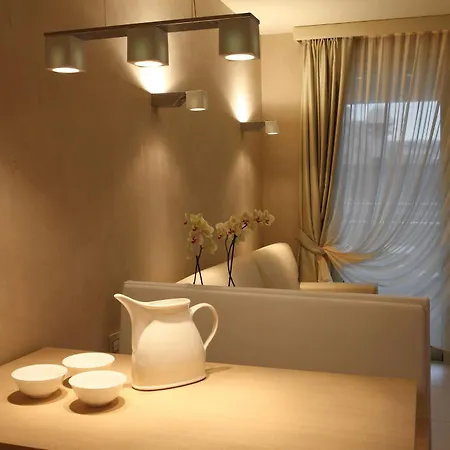 & Mirabel Aparthotel